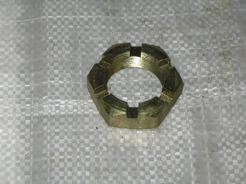 Гайка М33х1,5 вала моста (вир-во Автомат)