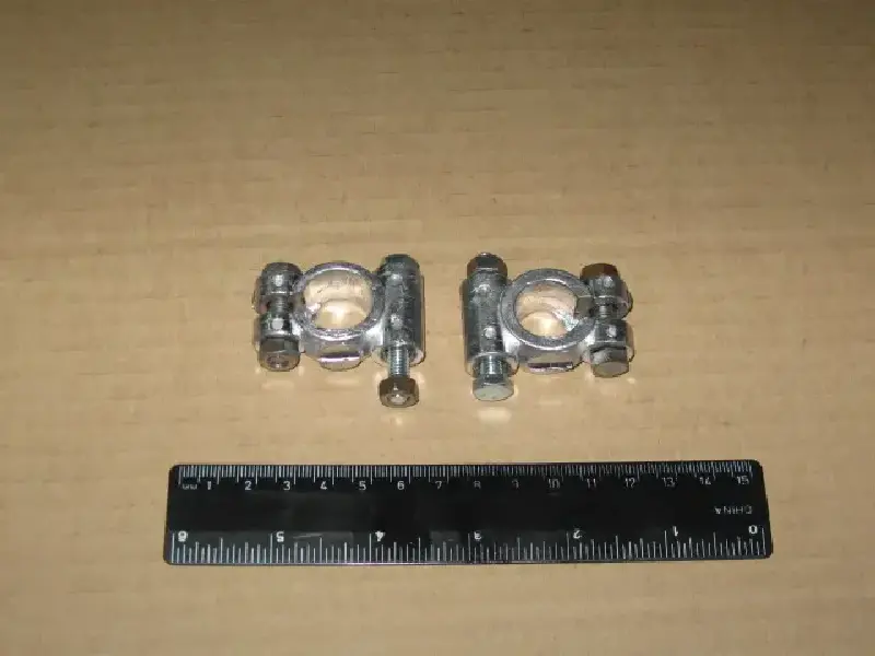 Клема акк. 2 шт. (свинець)