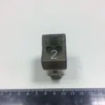 Клавіша відкривання пасажирських дверей (2) димчаста