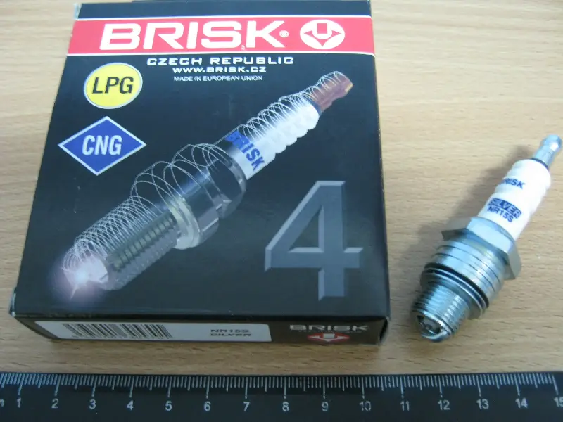 Свічка запалення  BRISK Silver (402 дв.) 4шт.