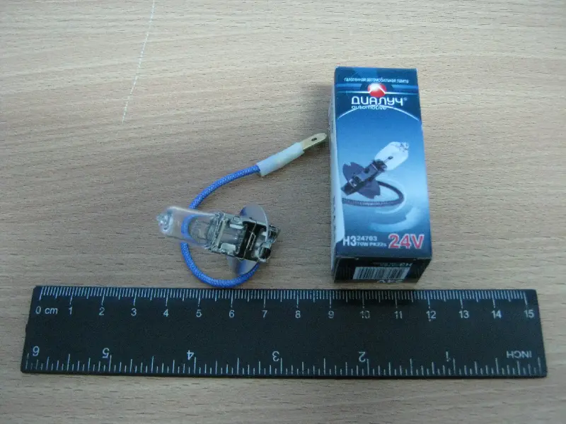 Автолампа в фару Діалуч 24V Н3 70W