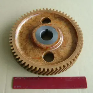 Шестерня р/валу 53 (текстол.)