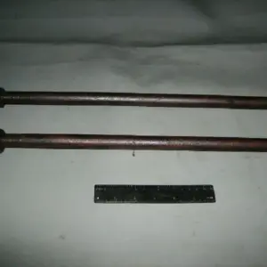 Стремянка ресори задньої ГАЗ 53,3307 (з гайкою і гров.L = 440) 