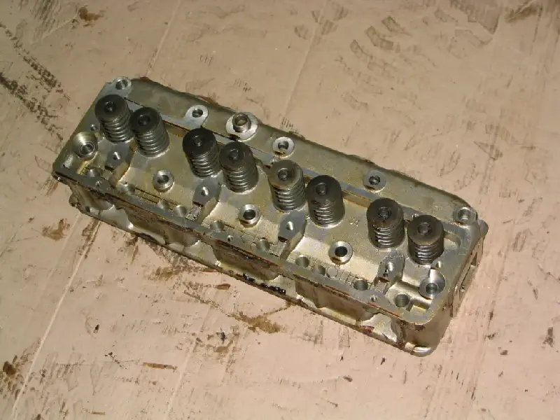 Головка блоку із клап. 4021(А-76),2410,3302 у зб. (вир-во ЗМЗ)