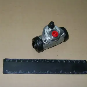 Циліндр колісний гальма задн. ВАЗ 2110,2111,2112,1200-1600,2121 (вир-во TRW)