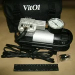 Автокомпресор 12v 57 010 +ліхтар Vitol