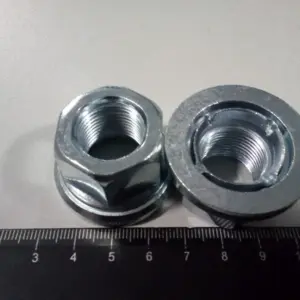 Гайка колеса ГАЗ-3302, ЗіЛ-5301 
