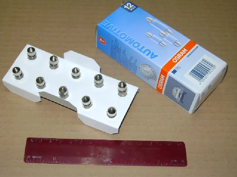 Лампа софітних допоміж. освітлення C10W 12V 10W SV8.5-8 (вир-во OSRAM)