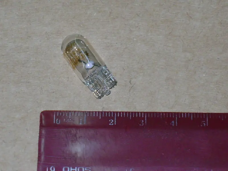 Лампа допоміжн. освітлення W5w 12v 5w W2.1×9.5d (вир-во OSRAM)