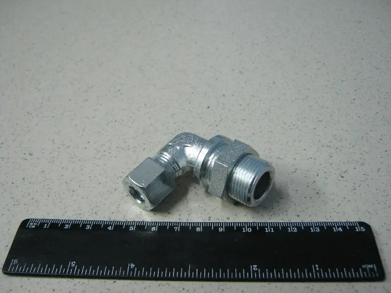Штуцер кутовий M22x1.5 (діам. 10) (вир-во Peters)