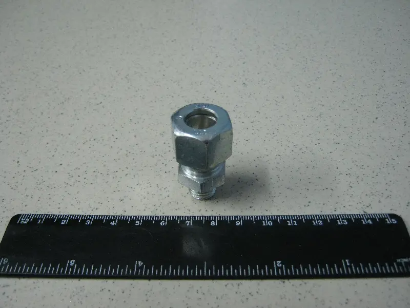 Штуцер M12x1.5 (діам. 12) (вир-во Peters)