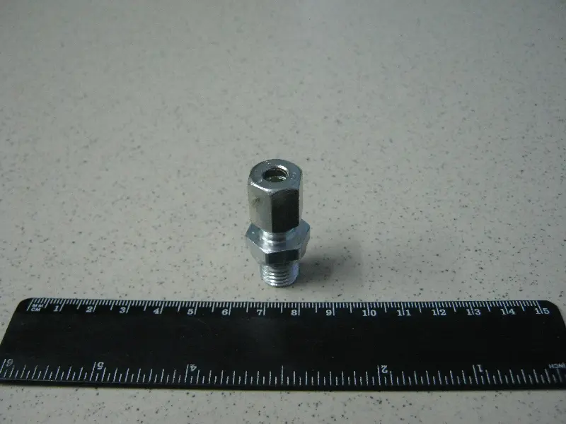 Штуцер M12x1.5 (діам. 6) (вир-во Peters)