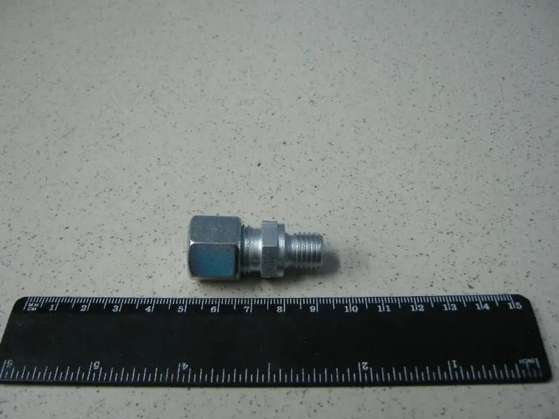 Штуцер M12x1.5 (діам. 10) (вир-во Peters)