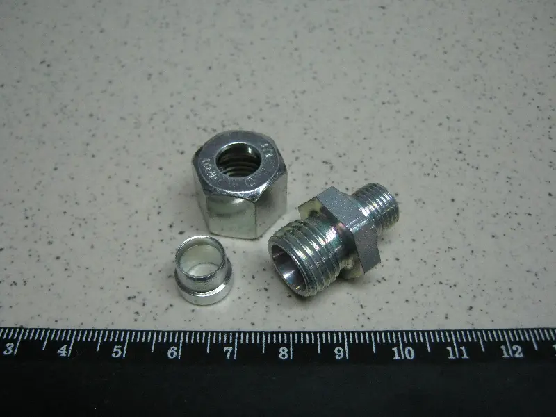 Штуцер M10x1.0 (діам. 8) (вир-во Peters)