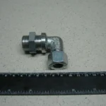 Штуцер кутовий M22x1.5 (діам. 12) (вир-во Peters)