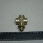 Штуцер кутовий М16х1,5/М16х1,5