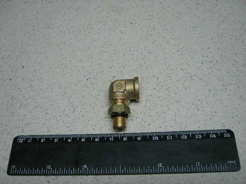 З’єднувач двійник кутовий M10x1,0*М12х1,5 (SIRIT)