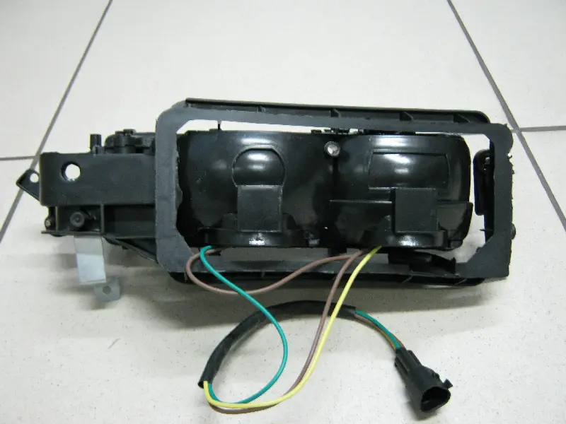 Фара противотуманна RH MAN F2000(95-) (вир-во MARS)