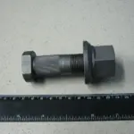 Болт М22×1,5×27 SW32  колеса з гайкою (RIDER)