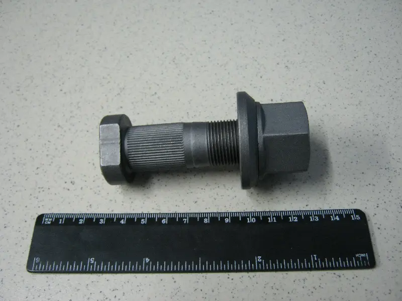 Болт М22×1,5×27 SW32  колеса з гайкою (RIDER)
