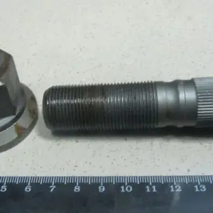 Болт М22x1,5x93 колеса з гайкою М22x1,5x27 SW32 (RIDER)