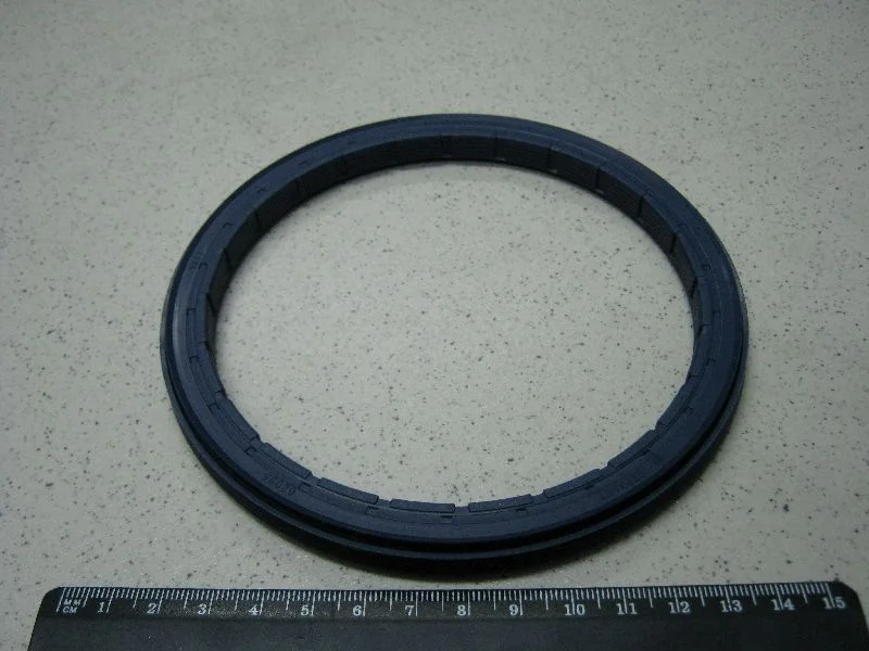 Сальник маточини 115×137х8/12 BPW (вир-во FEBI)