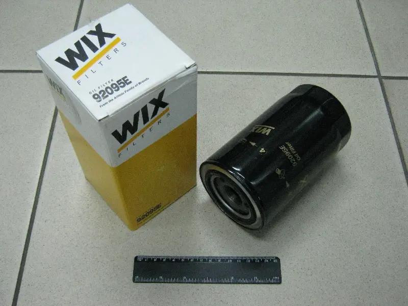 Фільтр масляний (вир-во WIX-Filtron) 92095E/OP626/6
