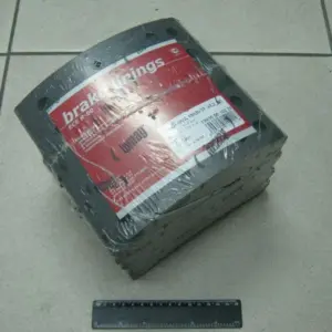 Накладки гальм. (компл. на вісь) 419х178(Отв.5мм) станд. TRAILOR. Отв.5мм(вир-во Lumag)