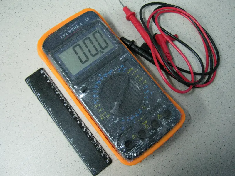 Мультиметр тестер DT9208А