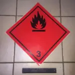 Наклейка легкозаймисті рідини 3 клас. 30х30