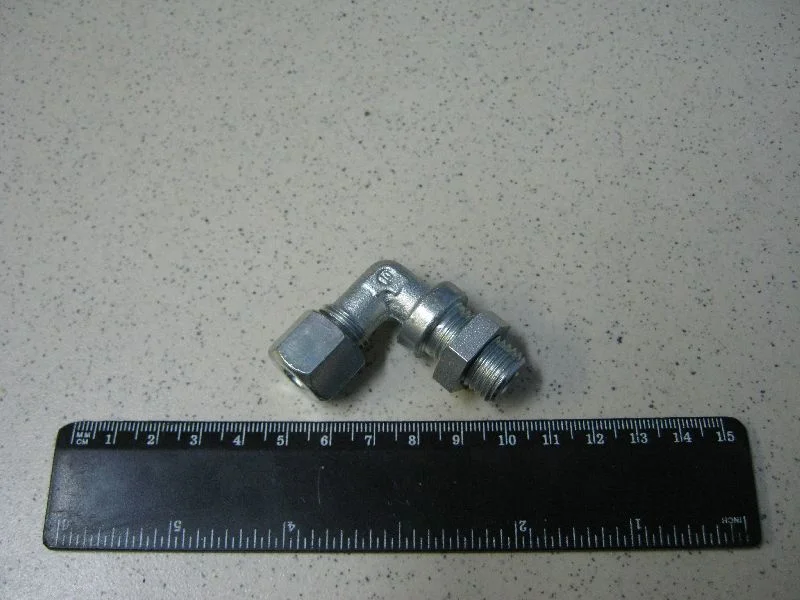 Штуцер кутовий M14x1.5 (діам. 8) (вир-во Peters)