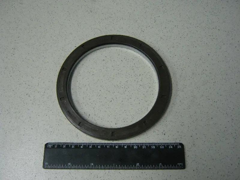 Сальник ступиці