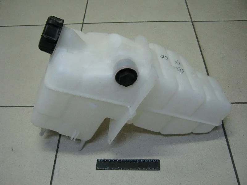 Розширювальний бачок системи охолодження RVI