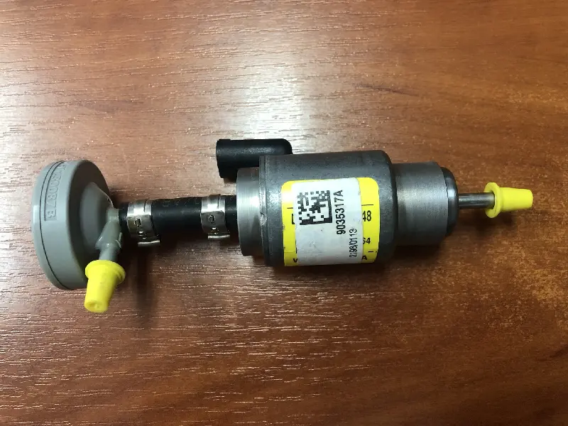 Насос паливний опалювача DP42 AT2000STC 12/24V 9035317A с демпфером  (вир-во WEBASTO)