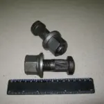 Шпилька колеса (з гайкою) М22×1, 5×78/М22×1, 5×27 SW32 SAF (RIDER)