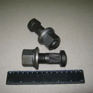 Шпилька колеса (з гайкою) М22x1, 5x78/М22x1, 5x27 SW32 SAF (RIDER)