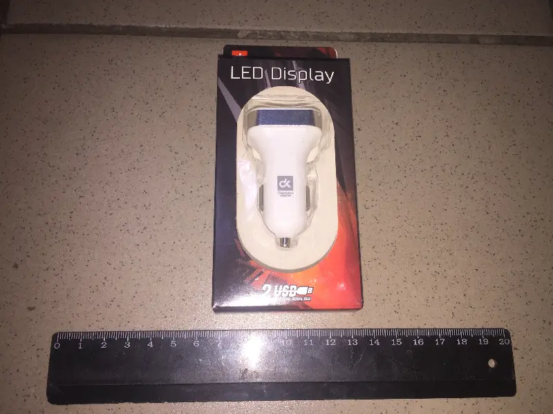 Автомобільний зарядний пристрій 2USB (12/24V – 5V 2,4A), LED Display, білий