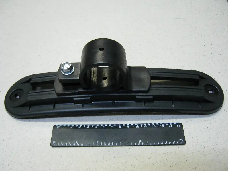 Кронштейн крила прав / лев