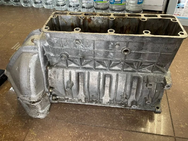 Блок циліндрів УАЗ, ГАЗ з карт. зчепл.