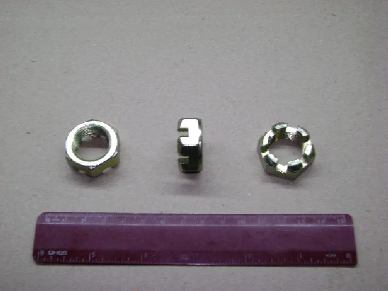 Гайка М20х1, 5 хвостовика (коронч.) Волга, Газель (під шплінт) (куплен. ГАЗ)