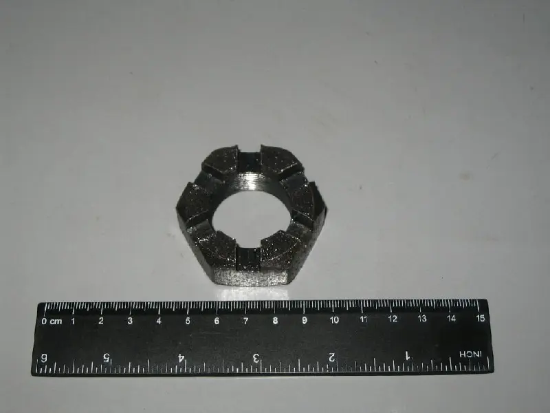 Гайка коронч.чорн. пальця реактив. (вир-во Автомат)