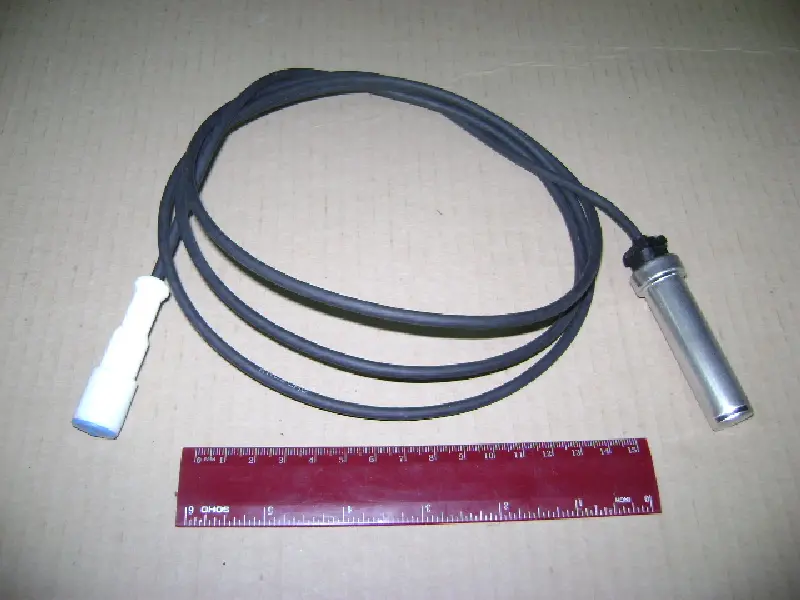 Датчик АБС ГАЗ 3307,3309, Валдай (прямий) (Knorr Bremse) (куплен. ГАЗ)