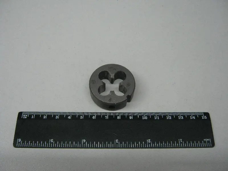 Плашка свечн.резьб 14х2,0 (ст.дв.) (вир-во Україна)