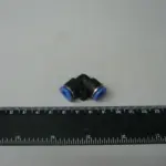 Куточок пластиковий діам. 6мм