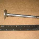 Клапан випускний 130