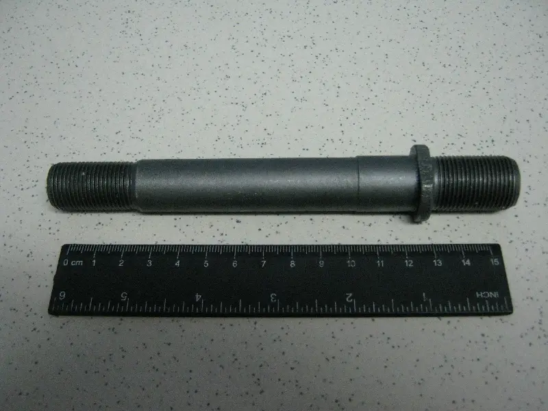 Шпилька маточини колеса задн.лів. М20х1,5/М18х1,5 L=165