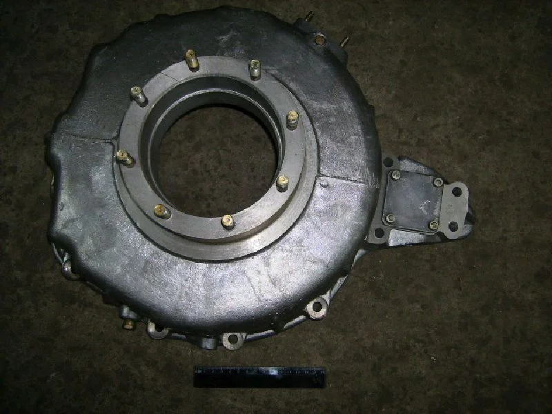 Кришка блоку передня ЯМЗ-240Б (вир-во ЯМЗ)