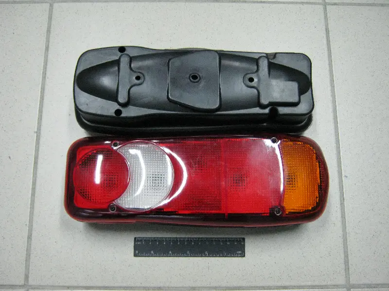 Ліхтар задній