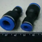 Фітінг повітряний метал-пластік,10х6