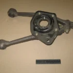 Важіль нижній з чашкою 31105 правий в зб. (вир-во ГАЗ)